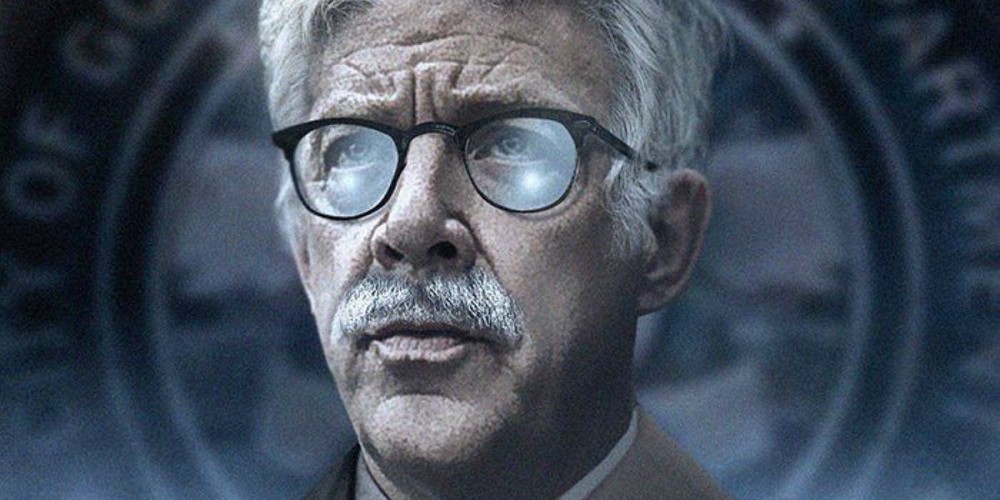 J.K.-Simmons-in-the-Role-of-Commissioner-Gordon